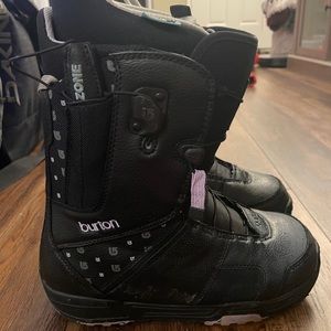 Women’s Snowboard Boots - size 8.5